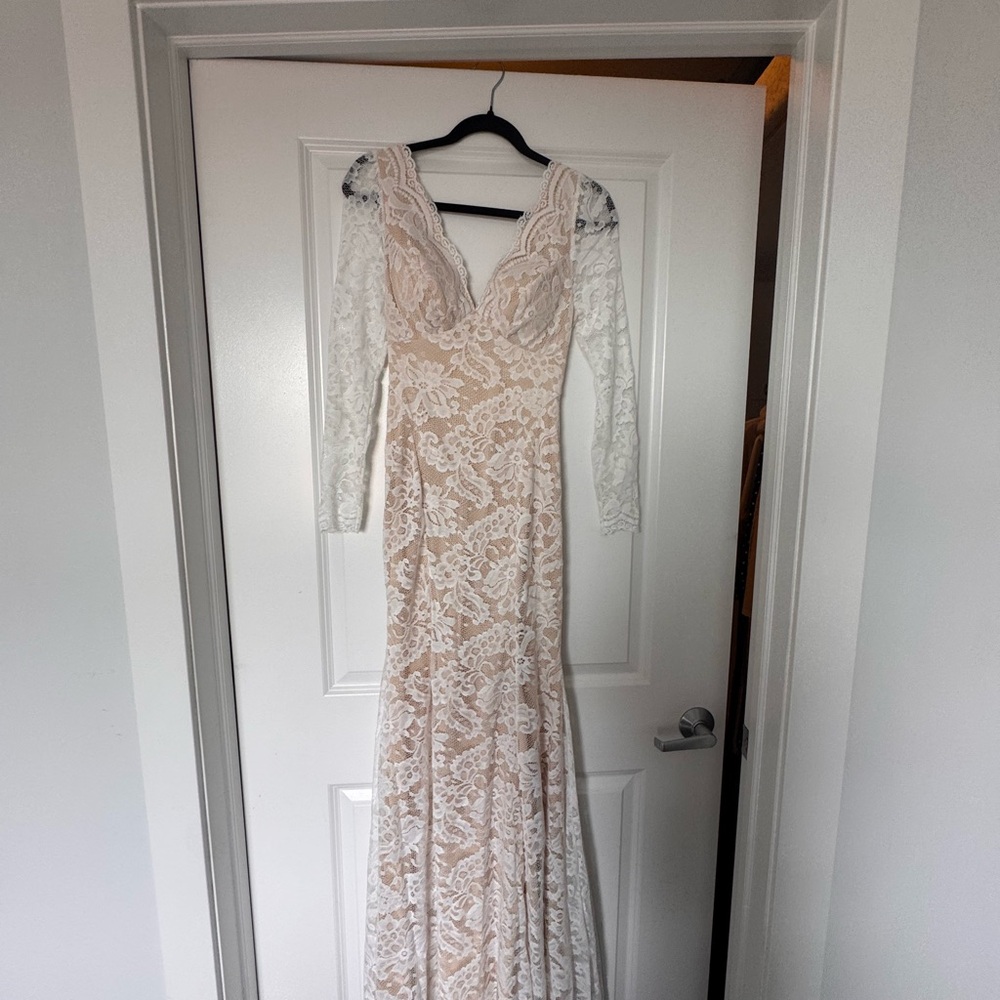 Elegant Lace Long Sleeve Dress